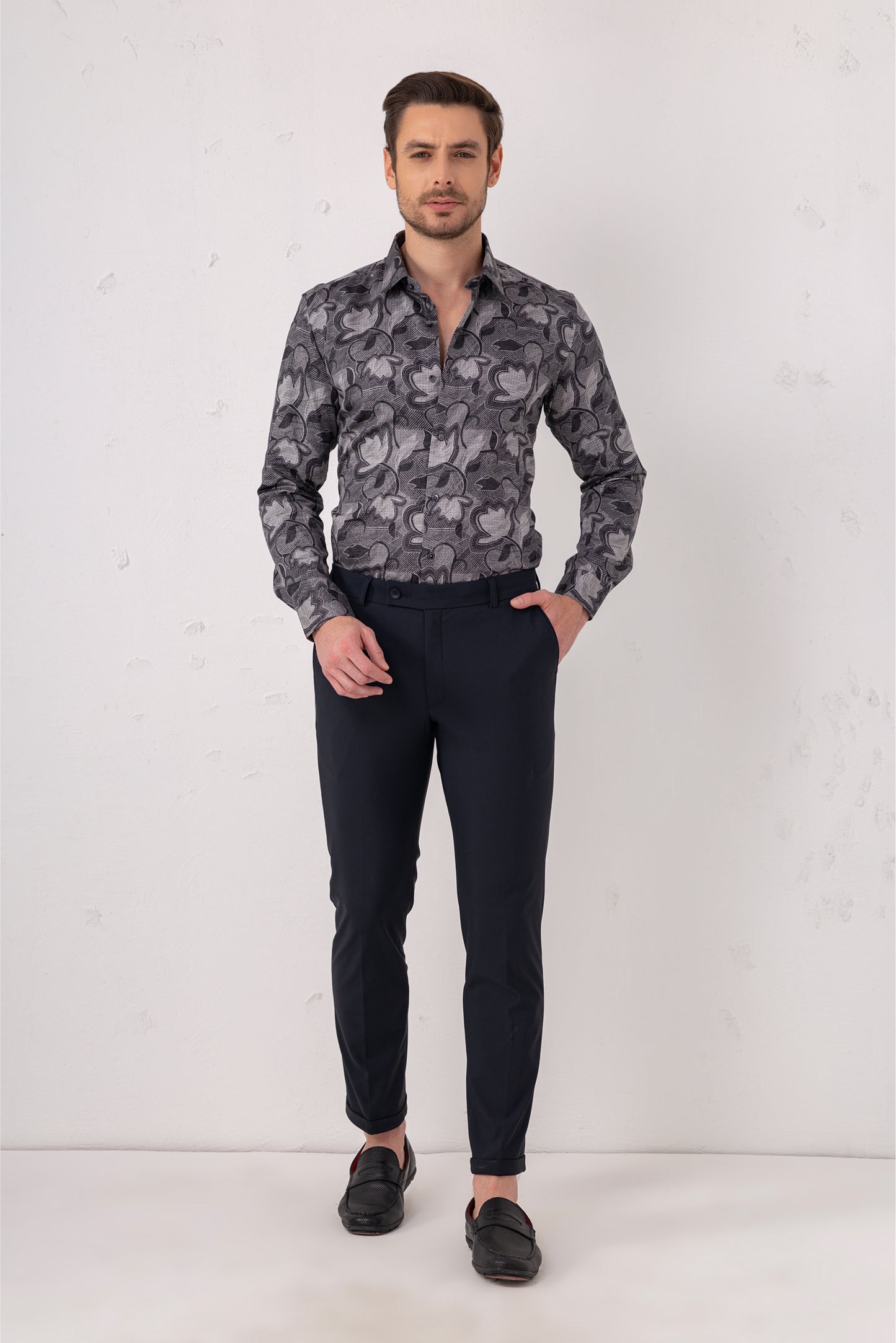 Grey Floral Jacquard Party Shirt – 100% Cotton. Vyne by Urban Thing.