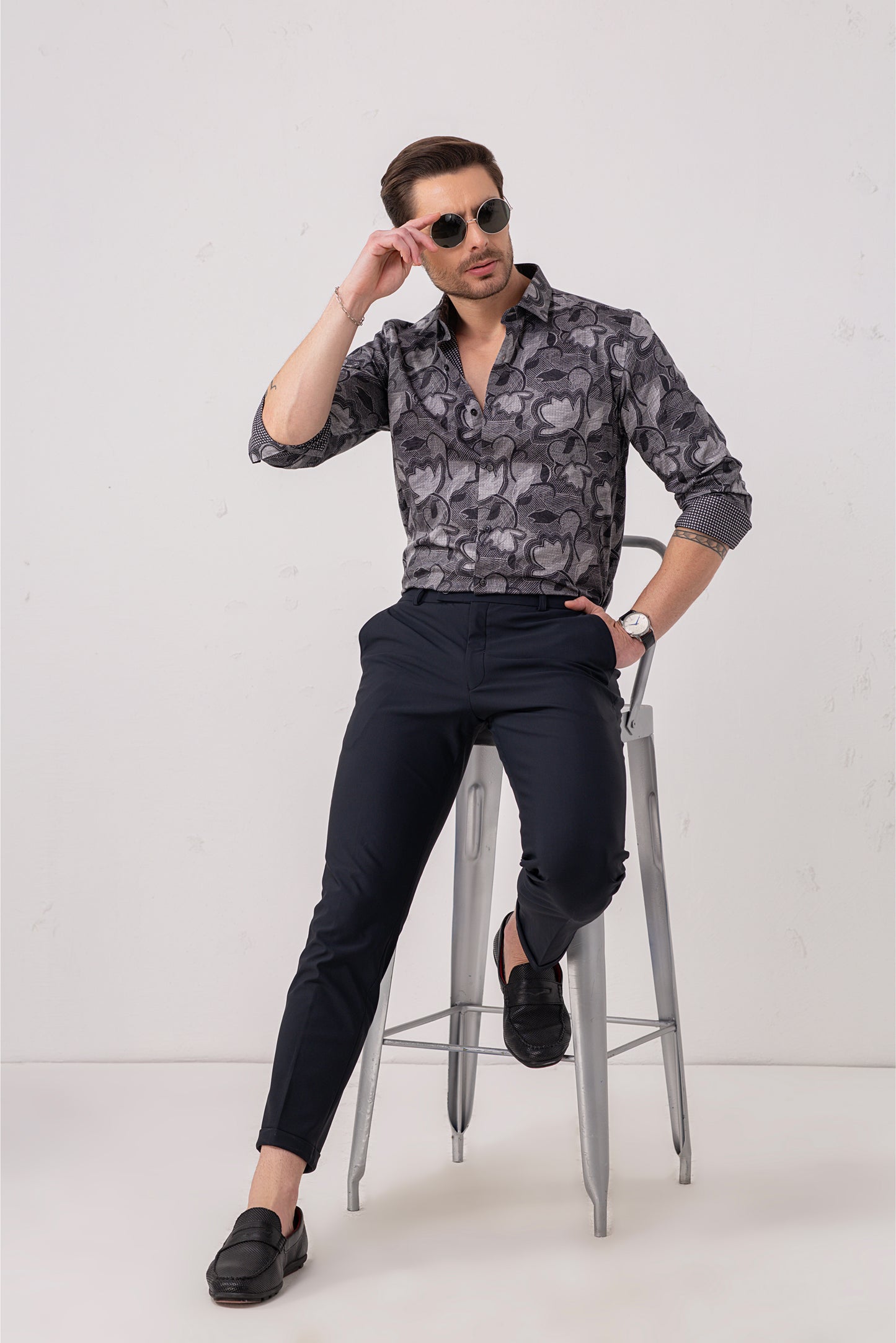 Grey Floral Jacquard Party Shirt – 100% Cotton. Vyne by Urban Thing.