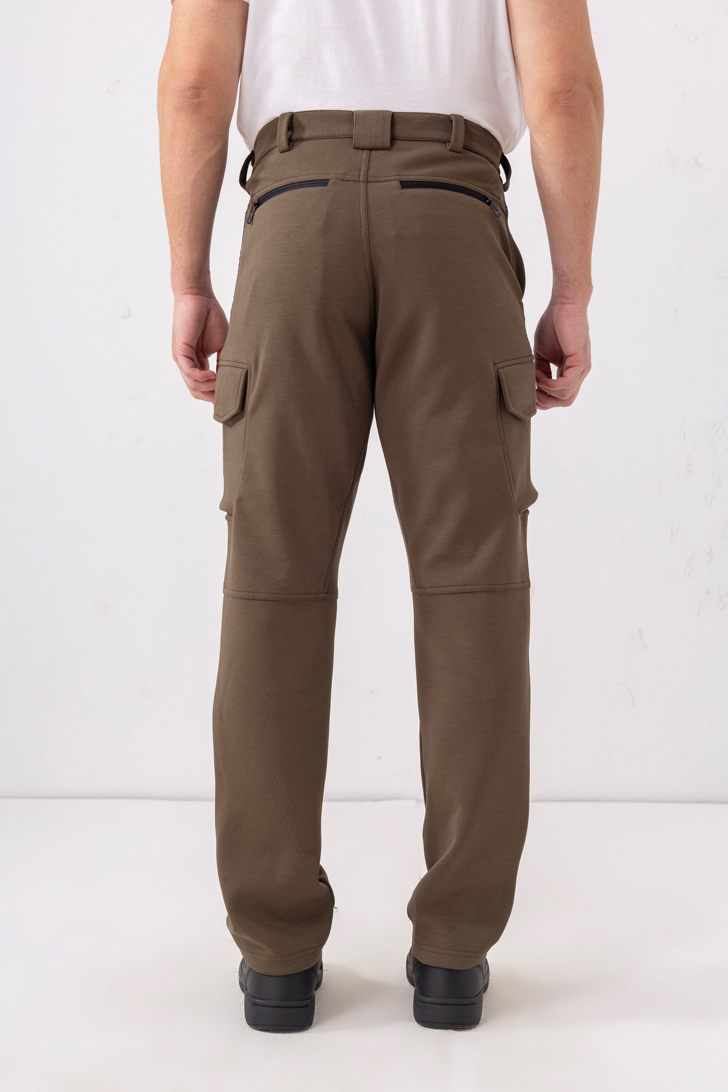 Tactical Excellence – Stretch Khaki Cargo Pants for Men