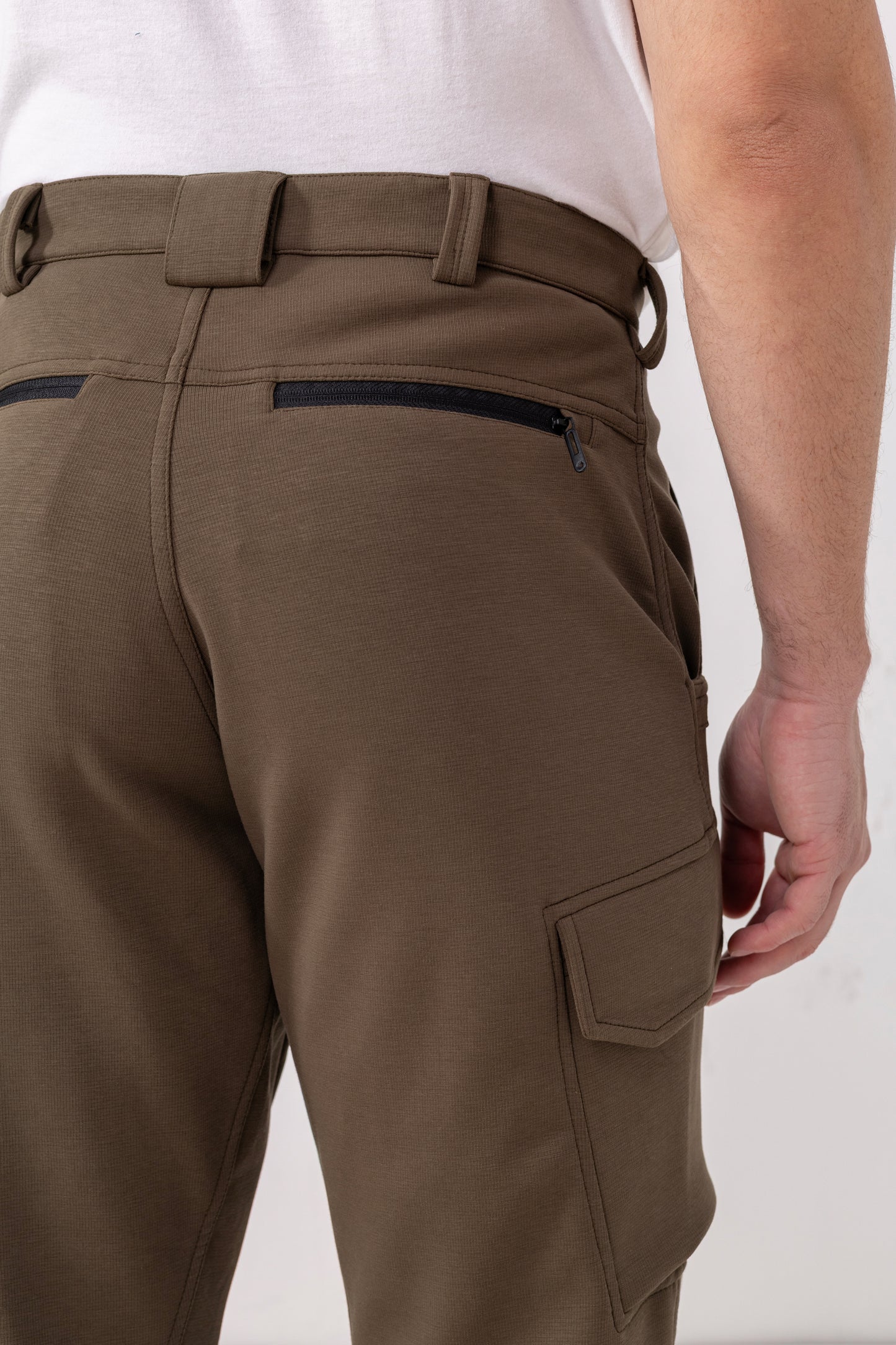 Tactical Excellence – Stretch Khaki Cargo Pants for Men