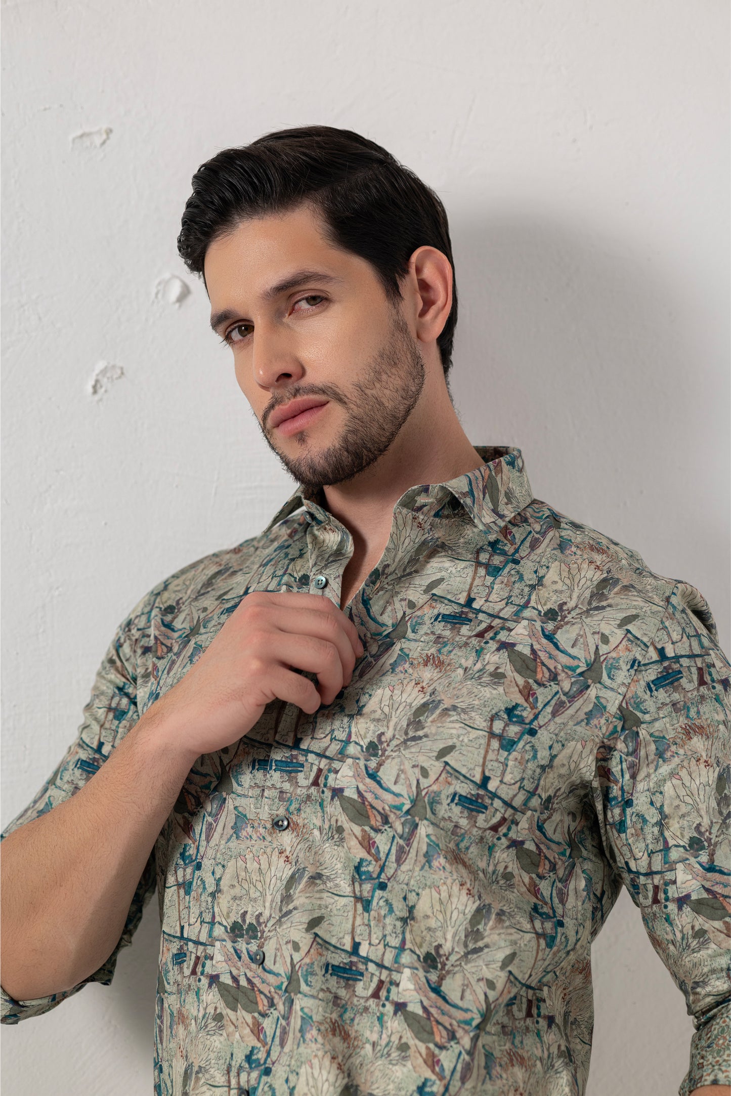 Botanical Elegance 100% Cotton Shirt. Vyne by Urban Thing.