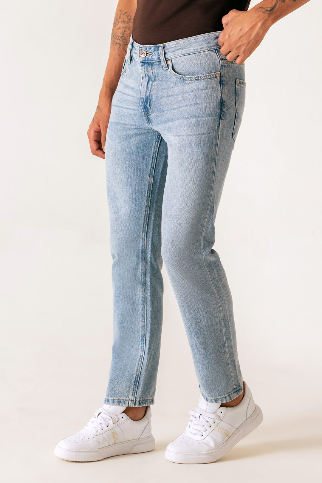 Loose Ankle Sky Tint Colour Regular Five Pocket Jeans