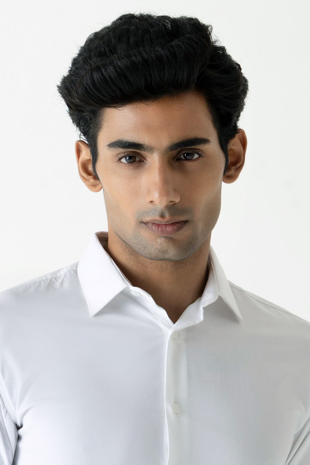 Wrinkle Resistant White Colour Regular Slim Fit Full Sleeve Shirt